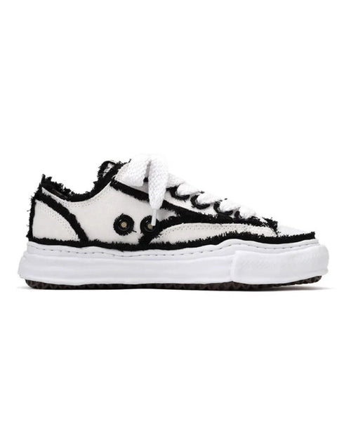 FP Low-Top Sneaker
