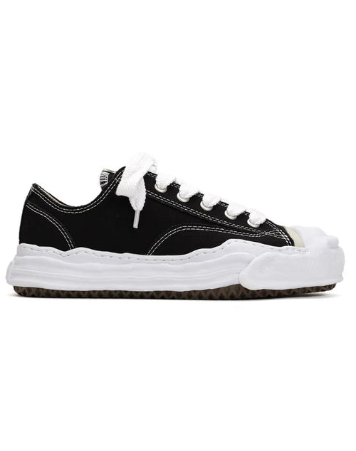 FH OG Sole Low-Top Sneaker