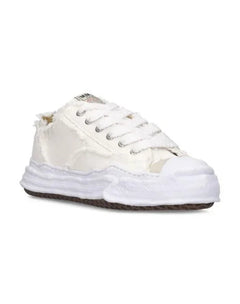 FH Low-Top Sneaker